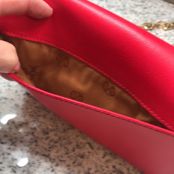 Tory Burch Chain Crossbody - Picture 15 of 16